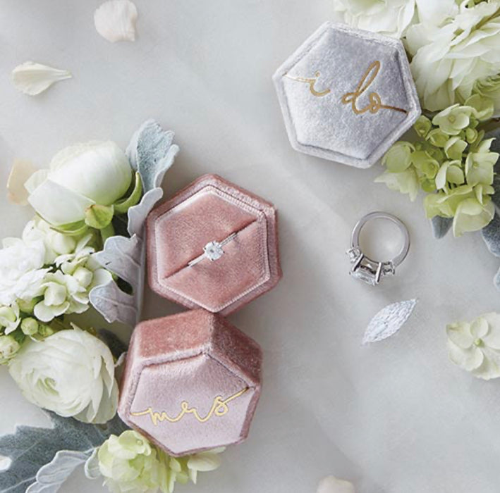 Velvet Ring Box - Mrs & I Do. Perfect for wedding photography and ring storage.