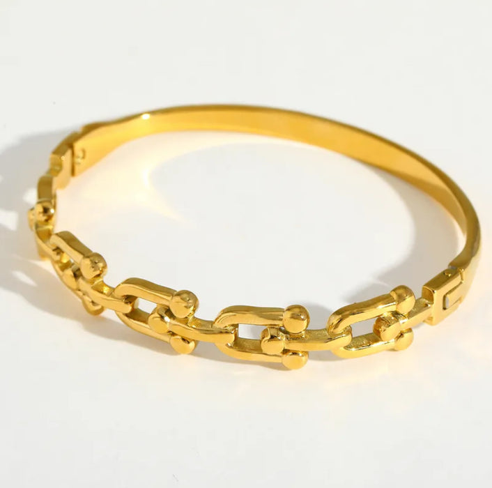 U Shaped 18k Gold Link Bracelet