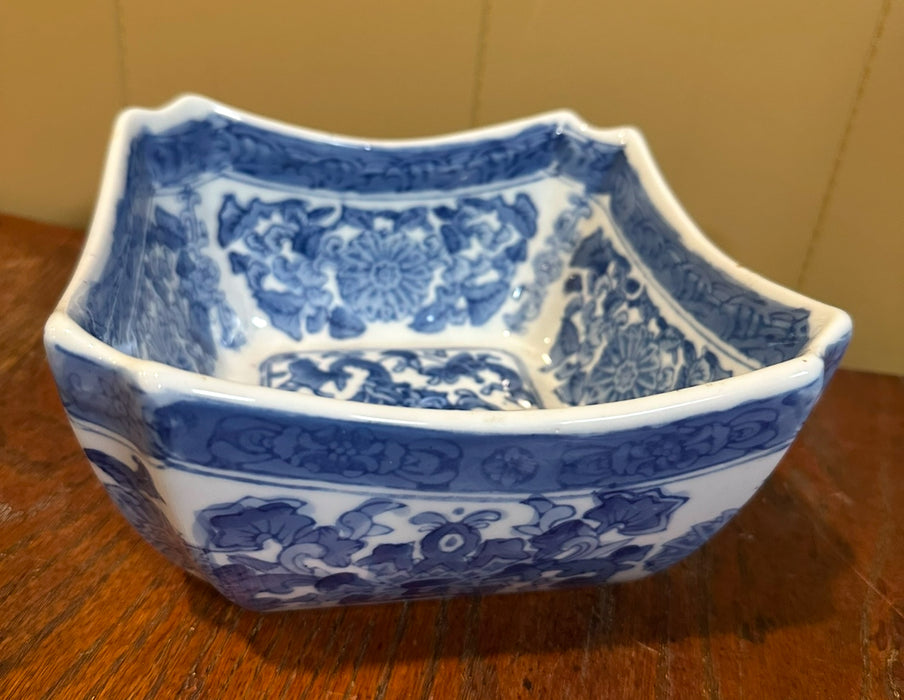 Vintage Chinese Blue & White Chinoiserie Square Bowl