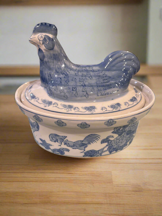 Vintage Ceramic Pottery Hen Chicken. Covered Bowl Casserole Tureen. Blue & White. Hen on Nest.