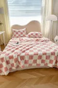 Super Soft Pink & White Checkered Plush Throw Blanket - Cozy & Warm