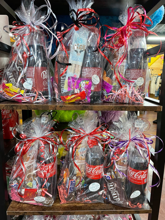 Valentine’s Day Snack Packs *Free Delivery to Local Schools / Towns on Valentine's Day or they can be shipped!