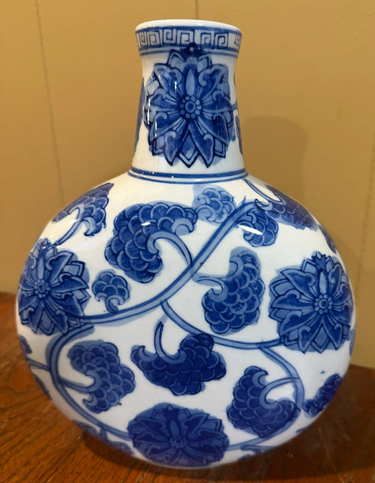 Vintage Late 20th Century Moon Flask Vase. Beautiful, No Cracks or Chips