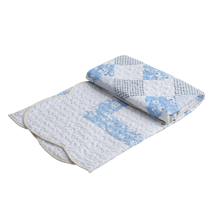 Virah Bella "Blue Blossoms" Quilted 50x60 Throw Blanket