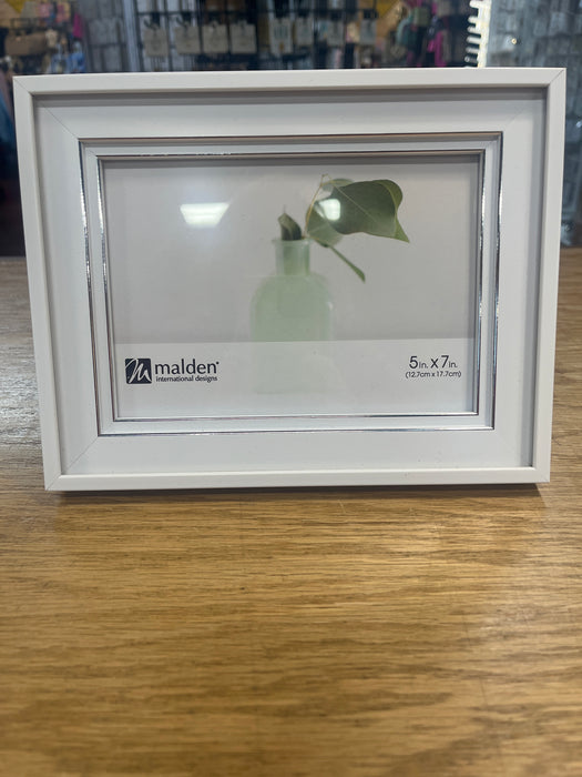 White Wooden Picture Frames- 2 Sizes Available!