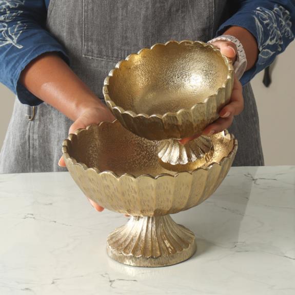 Big Scalloped Gold Bowl on Base