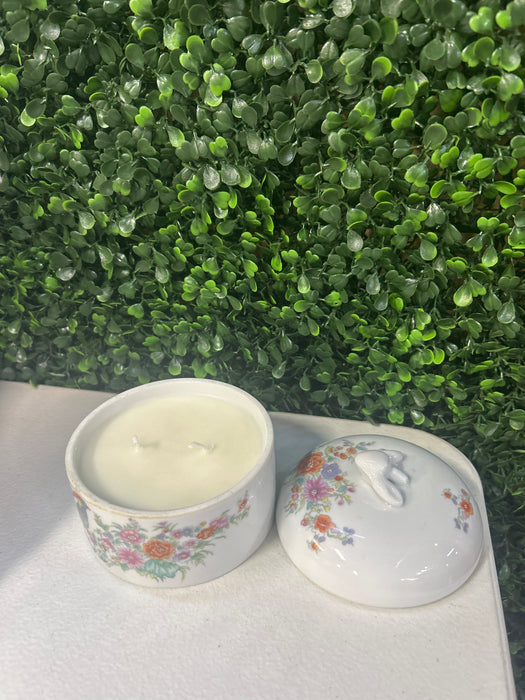 Smells Like Pumpkin Spice Vintage Vessel Candles- Available in 4 Styles