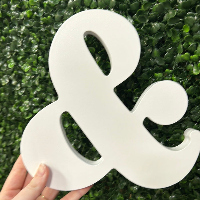 Personalizable Ampersand “&”