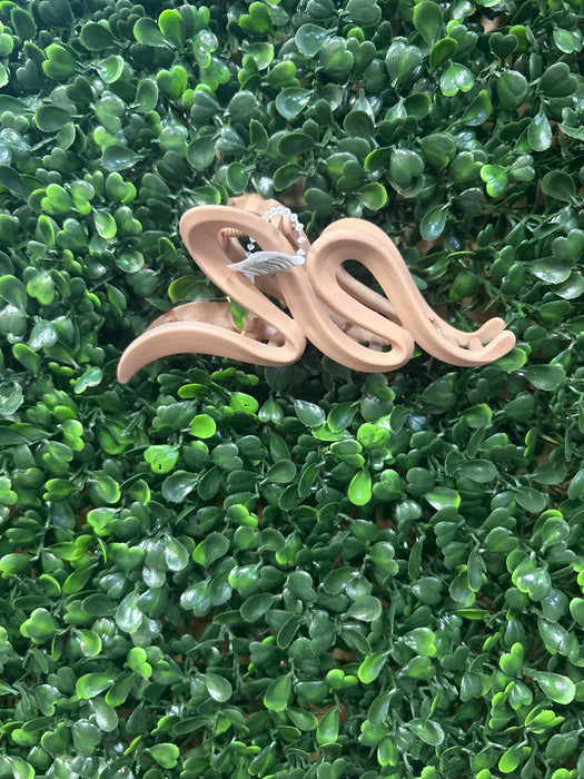 Light Brown Wavey Hair Clip