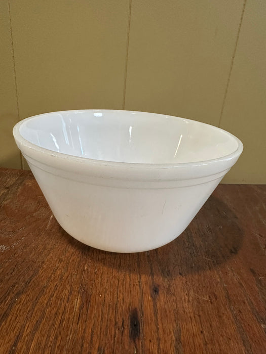 Vintage Federal Glass White Milk Glass 8" Double Ring Ovenware Bowl.  Has a Small Chip Around the Edge.