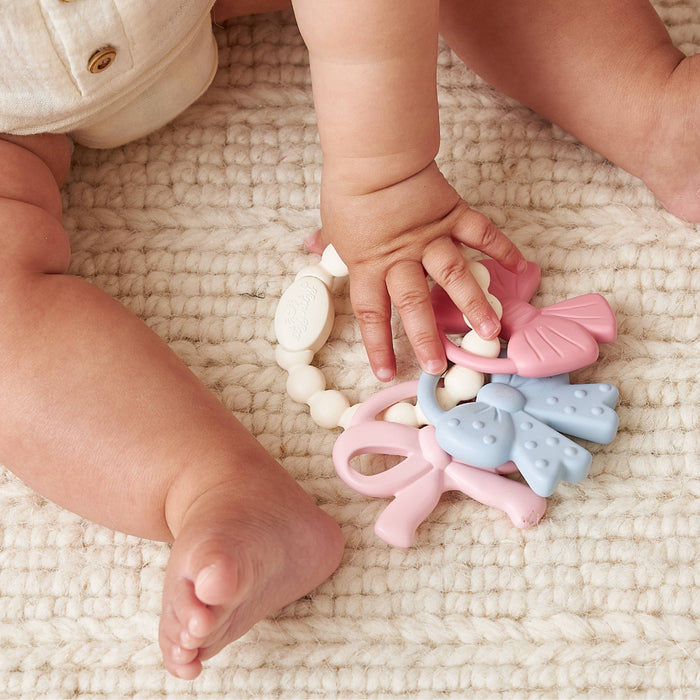 Itzy Trio™ Bow Teething Ring