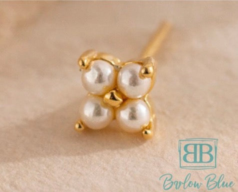 Pearl Flower Stud Earrings