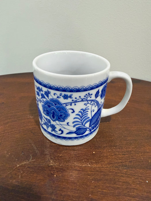 Vintage Blue & White 8oz Mug – Blue Onion - Made in Japan