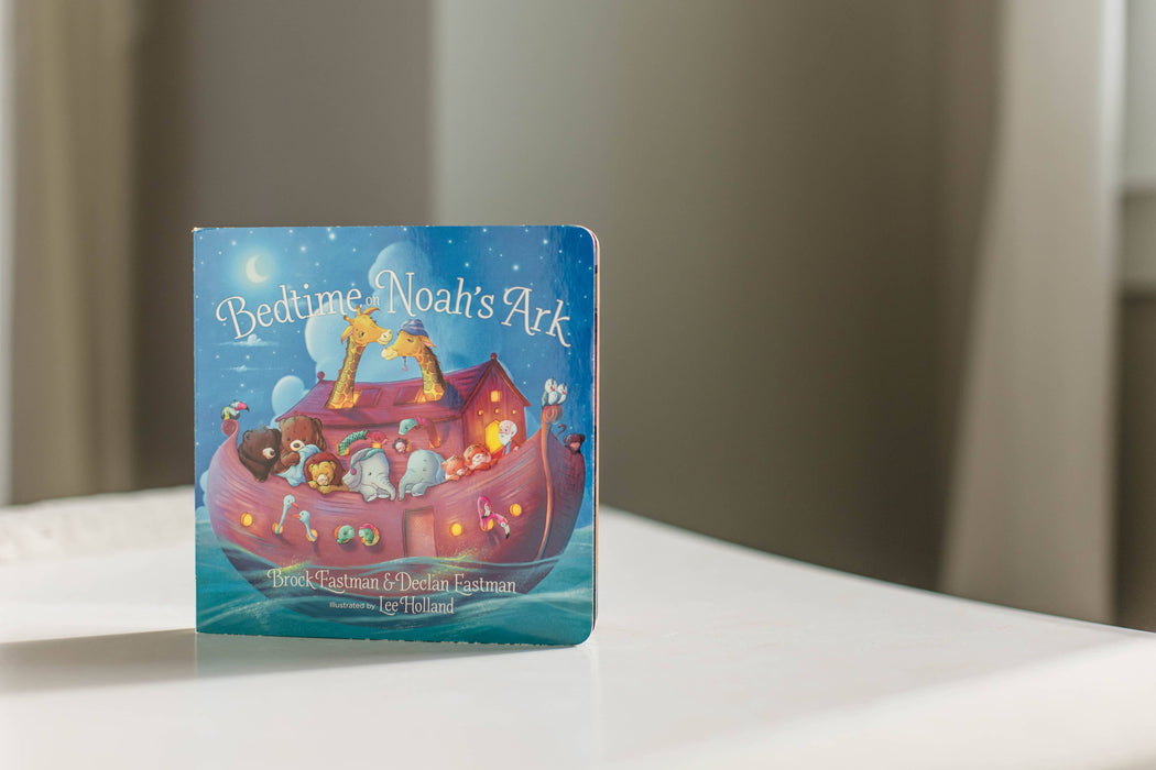 Bedtime on Noah's Ark: Board Book / English