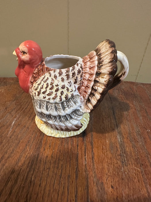 (4.5” Tall) Vintage Ceramic Turkey Creamer.  Perfect for your Thanksgiving Table.  We have several pieces in this set.