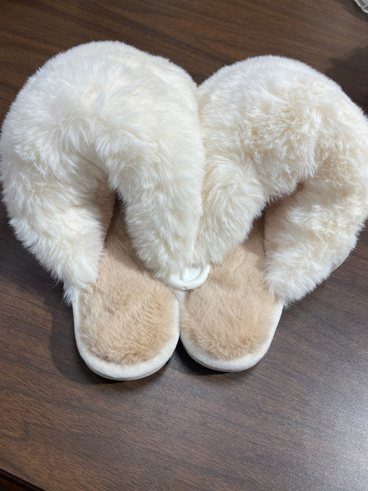 White Super Fluffy Slippers