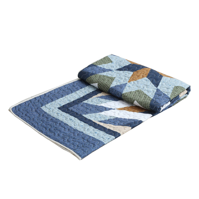 Virah Bella "Rhythmic Blossoms" Quilted Throw Blanket
