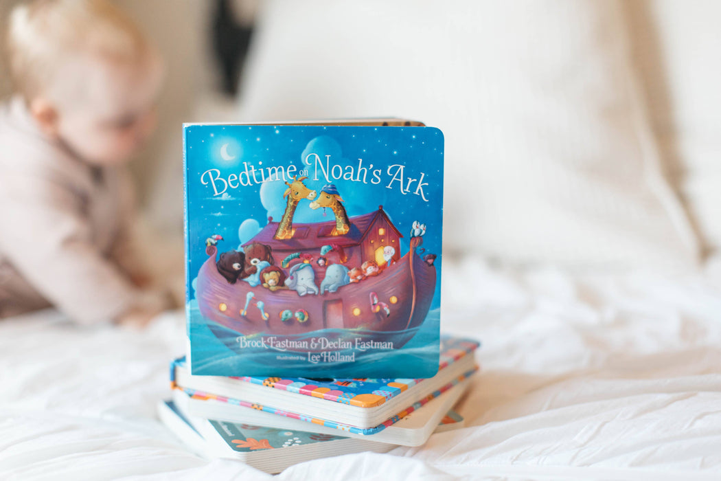 Bedtime on Noah's Ark: Board Book / English