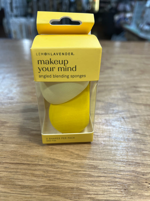 Makeup Your Mind: Angled Blending Sponges - 4 Colors!