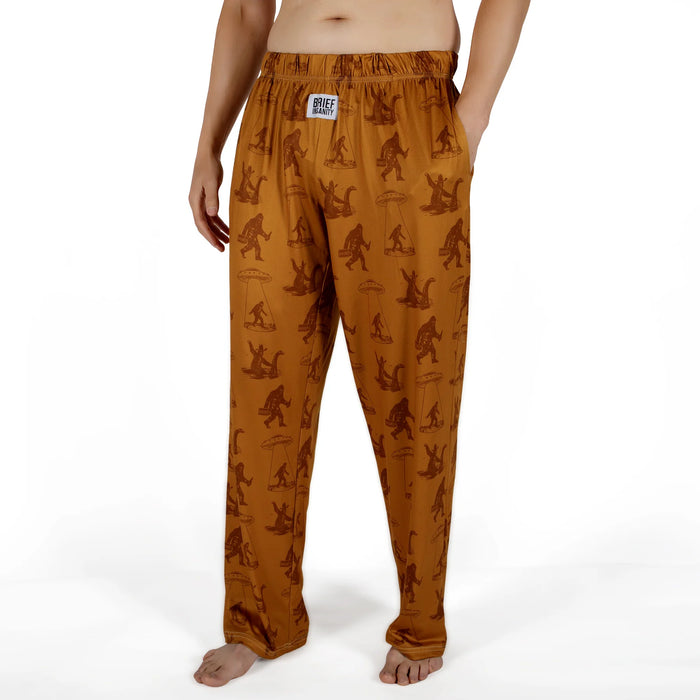 I Saw Bigfoot on the Natchez Trace: Big Foot Abduction Lounge Pants