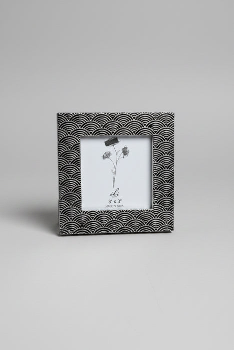 Black Swirl 3x3 Picture Frame