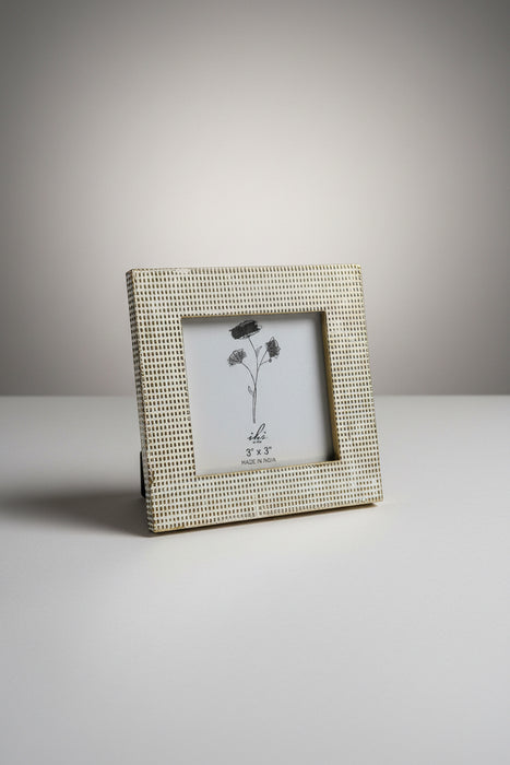 White Dots 3x3 Picture Frame