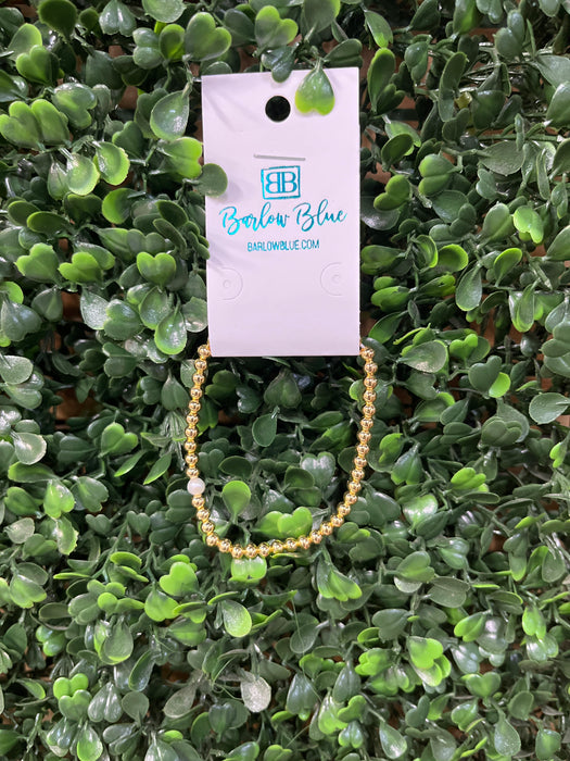 Singular Freshwater Pearl On Shiny Beaded Bracelet