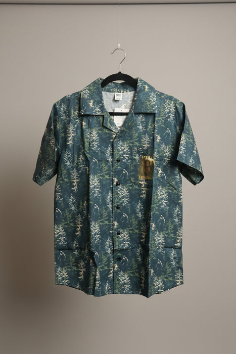 Keep It Squatchy Button Up