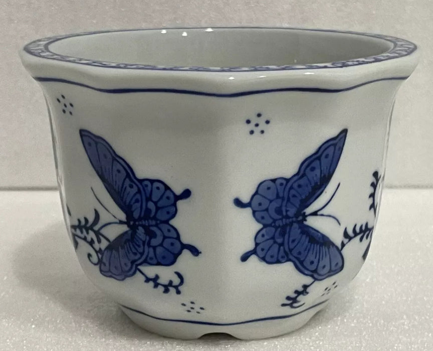 Vintage Chinese Export Blue & White Flower Pot Hand Painted.  Butterfly Pattern