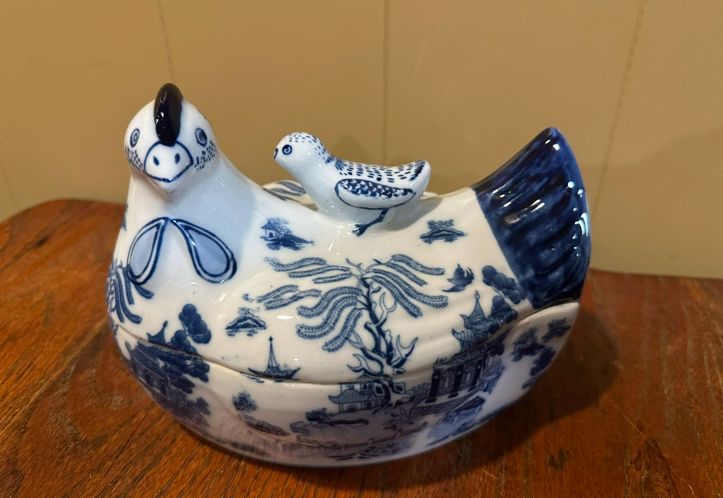 Vintage LCA Stoneware Warranted Blue Willow Chinoiserie Hen on Nest