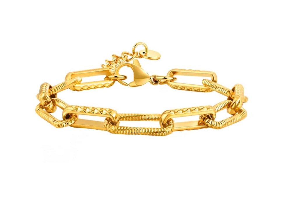 The Marlowe – Textured Large Paperclip Bracelet