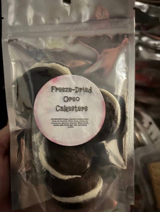 Freeze Dried Oreo Cakesters