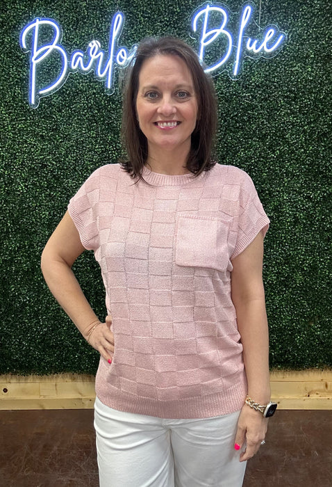 Light Pink Short Sleeve Sweater with Checkered Pattern