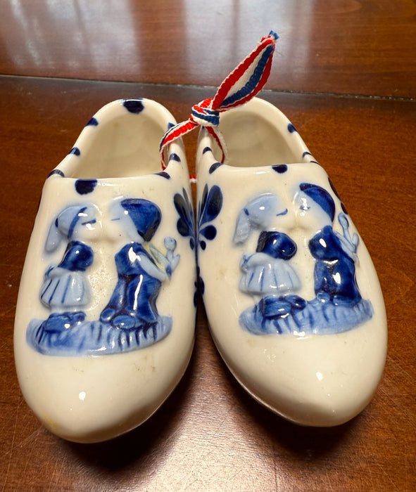 Miniature Porcelain Hand Painted Dutch Clogs Shoes Holland Delft Blue & White Boy & Girl