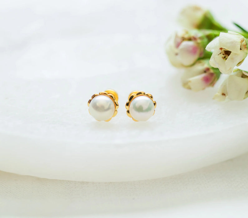 Baby/Kids 14K Gold-Plated Child's Freshwater Pearl Screw Back Earrings with Scalloped Edge