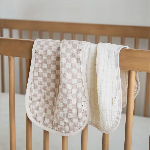 Check Yes! Itzy Burp Cloth