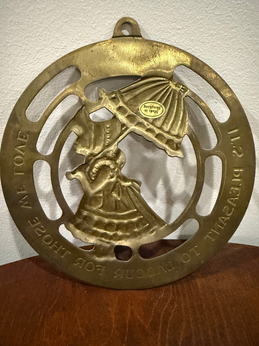 Vintage Brass Wall Plaque – “It’s Pleasant to Labour for Those We Love” – Colonial Style Facing Right