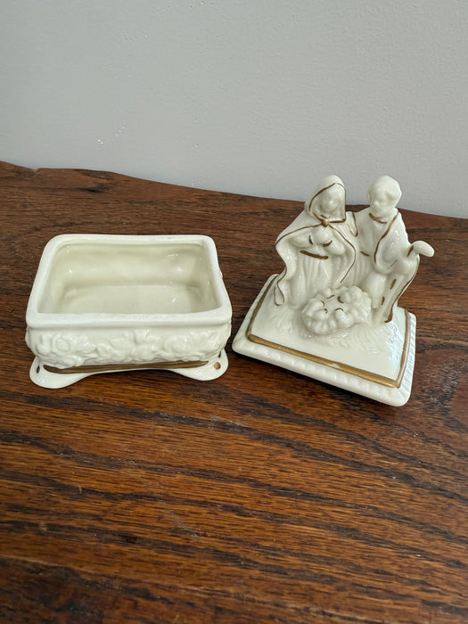 Vintage Nativity Scene Ceramic Trinket Box with Gold Accents – Mary, Joseph & Baby Jesus