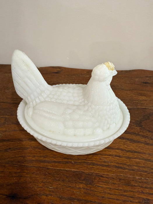 Vintage Milk Glass Hen on Nest Dish – White Covered Chicken Bowl