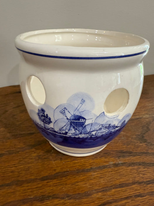 Vintage Delft Blue Windmill Pot Bulb Planter – Hand-Painted Dutch Scene