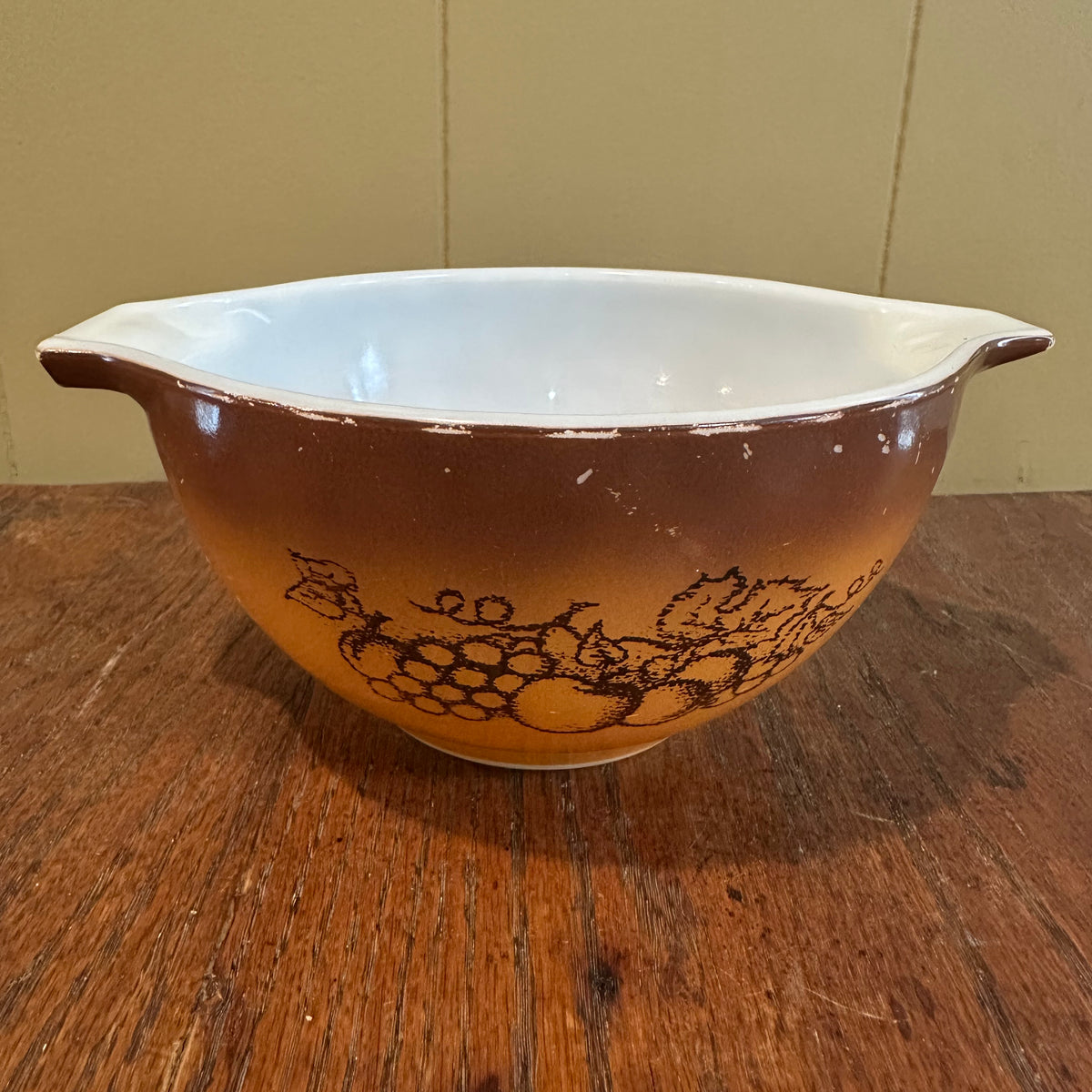 Vintage Pyrex Old Orchard Cinderella Mixing Bowl-441 Vintage 1 1/2