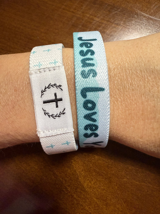 Reversible Daily Bible Verse Bracelets.  Scan with your smartphone for a new verse each time!  Teen / Adult Sizes.