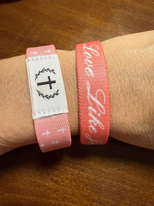 Reversible Daily Bible Verse Bracelets.  Scan with your smartphone for a new verse each time!  Teen / Adult Sizes.