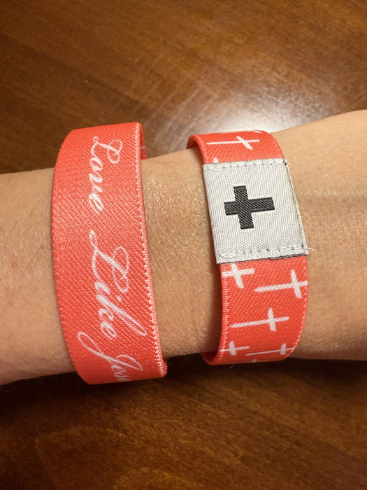 Reversible Daily Bible Verse Bracelets.  Scan with your smartphone for a new verse each time!  Teen / Adult Sizes.