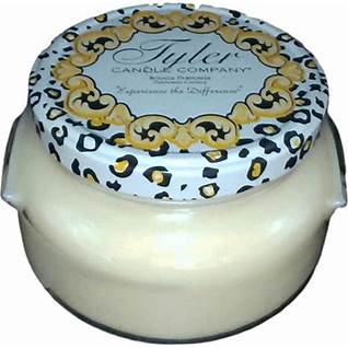 22oz Entitled Candle