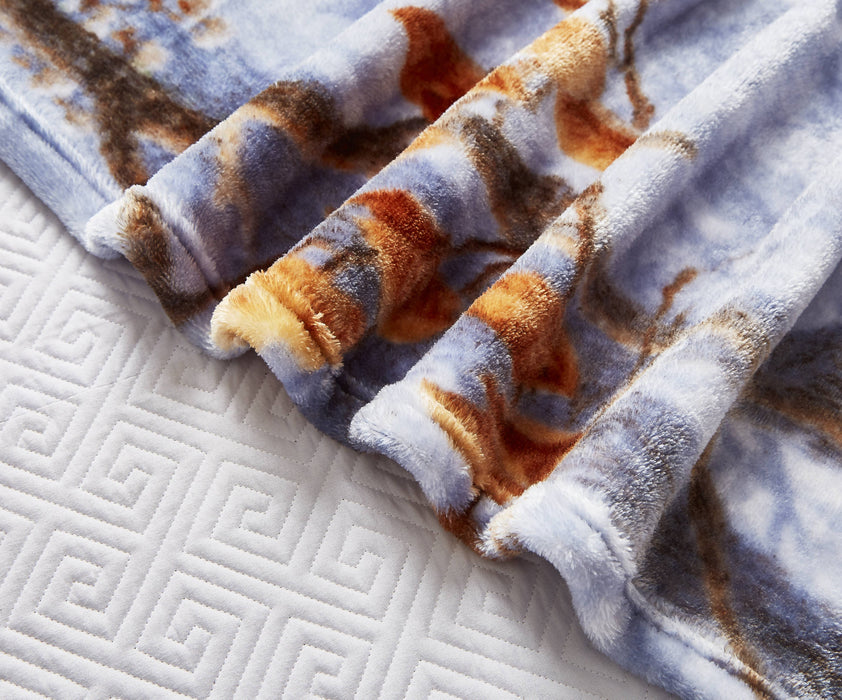 Whitetail Buck Deer Faux Fur Plush Throw Blanket