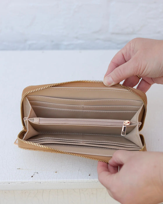 Penelope Wallet Woven Gold by Caroline Hill