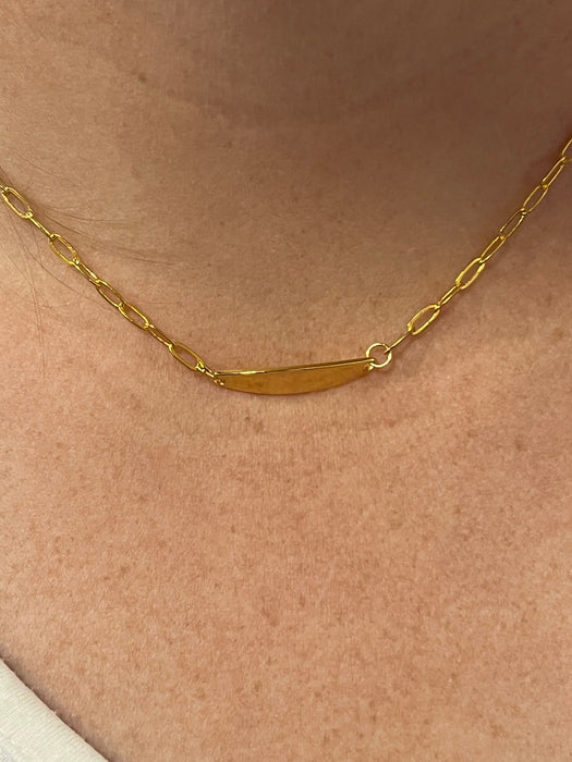 Curved Bar Paper Clip Necklace