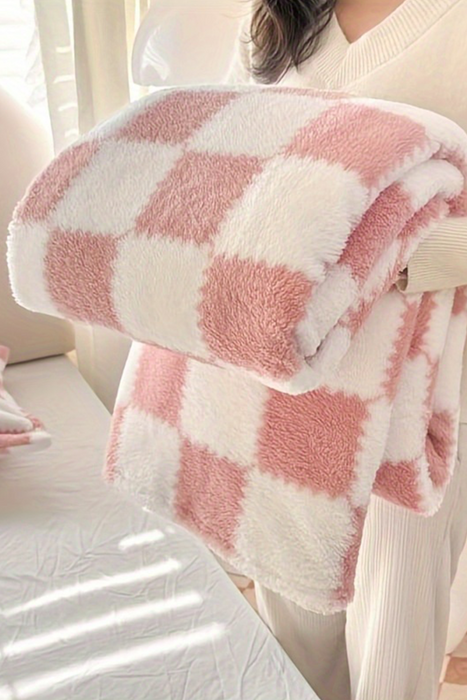 Super Soft Pink & White Checkered Plush Throw Blanket - Cozy & Warm
